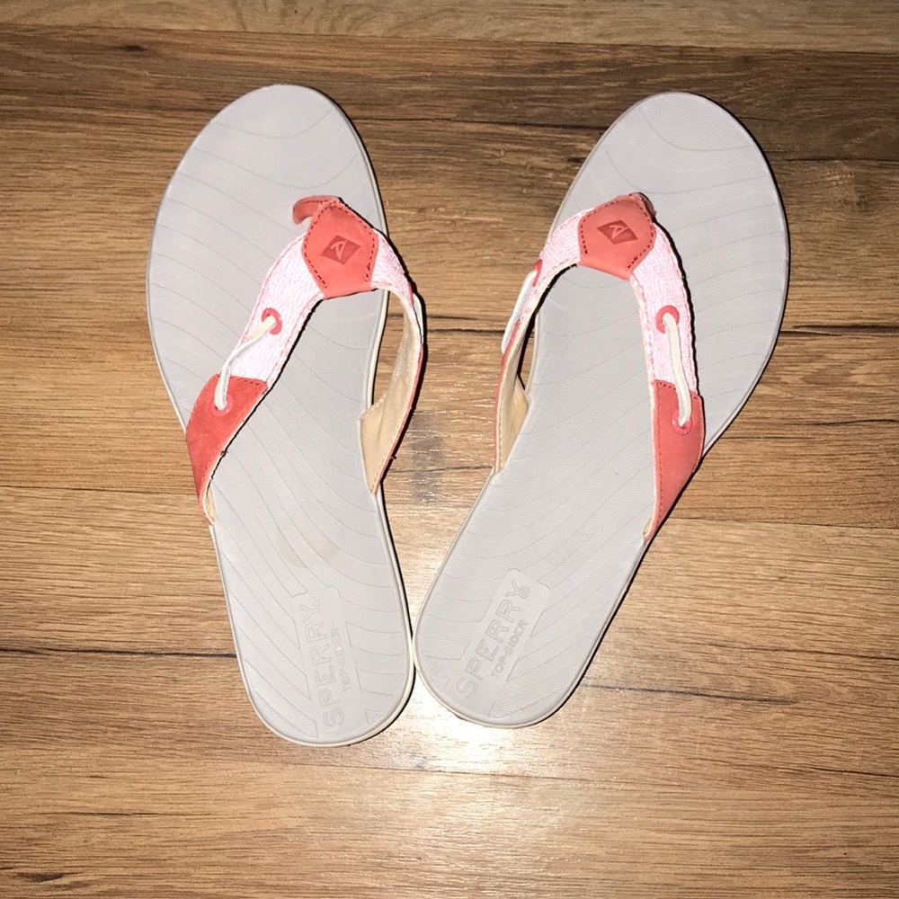 Sperry Flip Flops NWOT